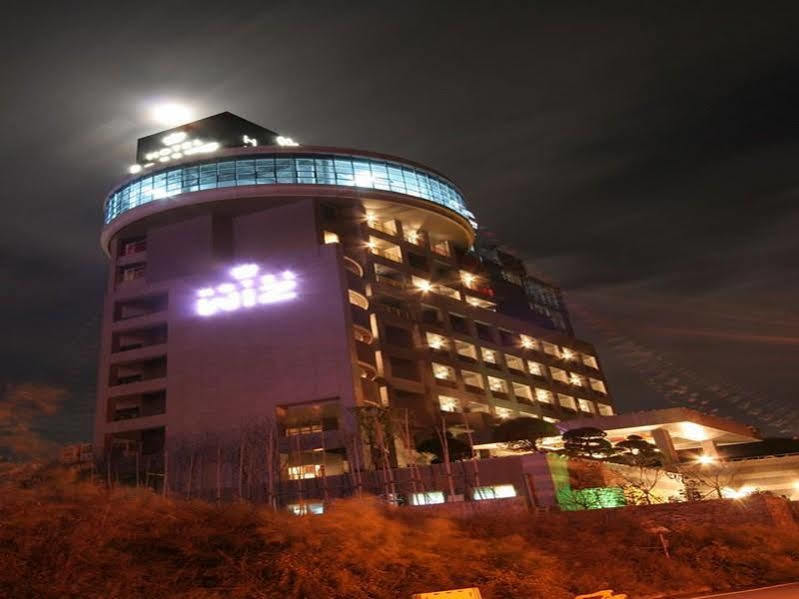 Wiz Hotel Paju Exteriör bild
