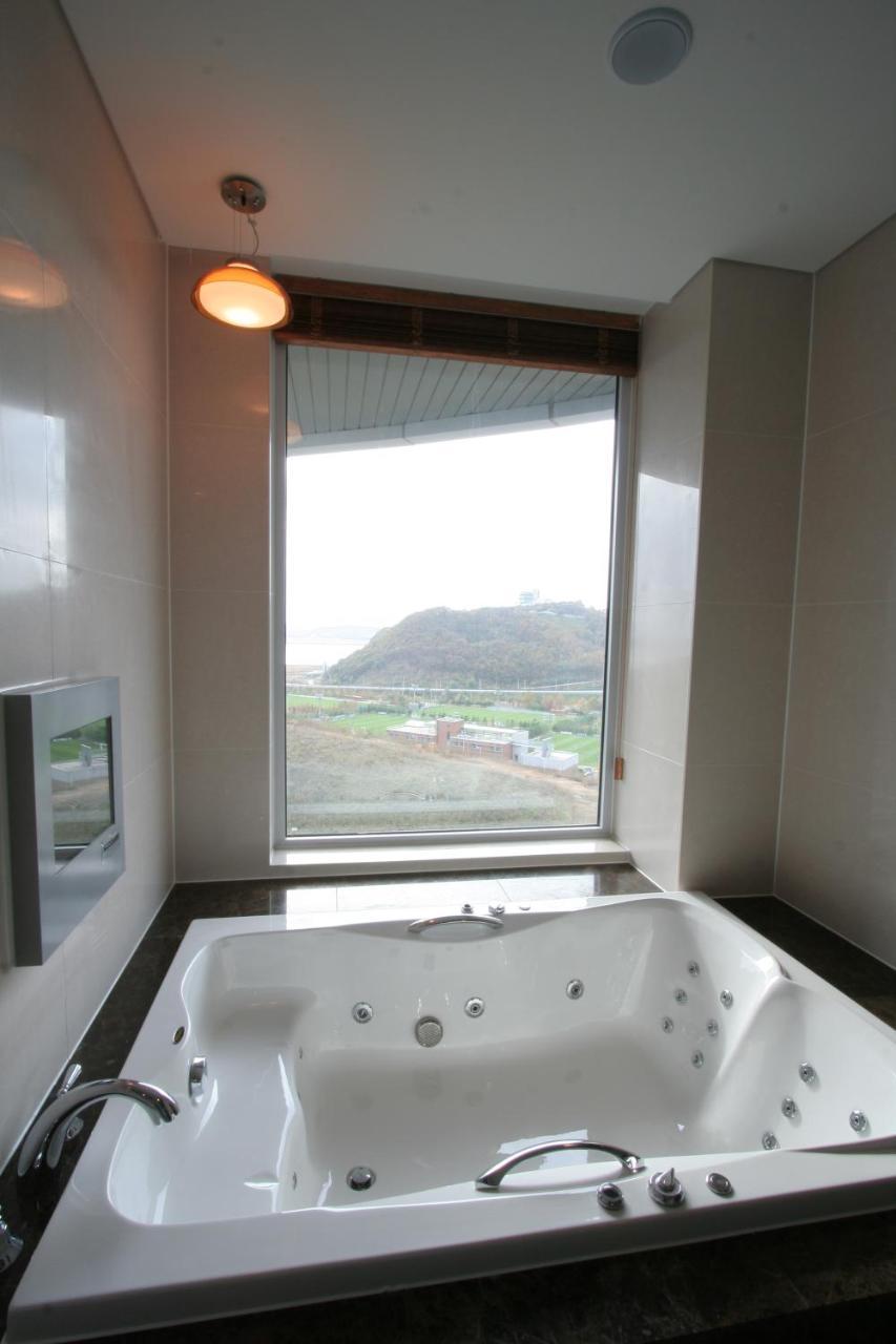 Wiz Hotel Paju Exteriör bild